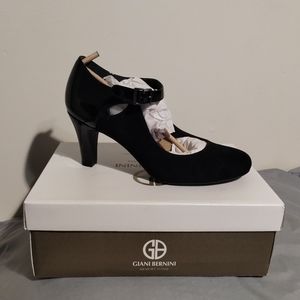 Giani Bernini black suede shoes